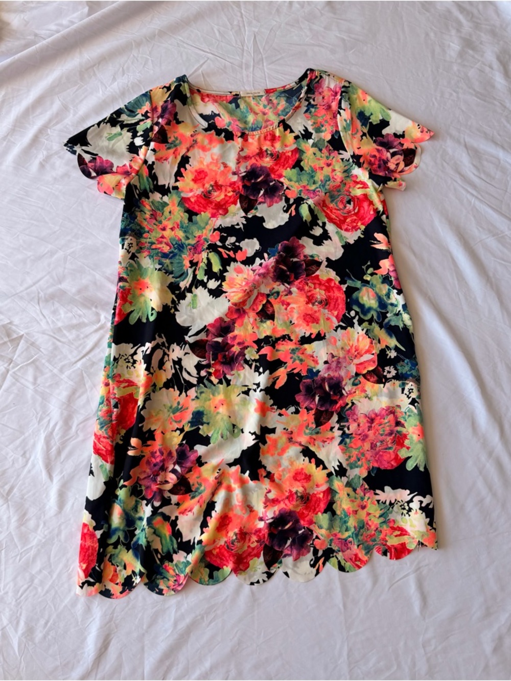 12 Pm By Mon Ami Black Floral Scallop-Hem Casual Dress